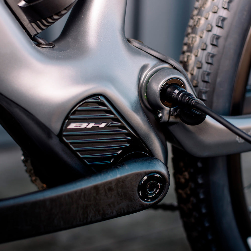 Bicicleta E-Bike BH Ilynx Race Carbon 7.7 2Exmag Gen2 - 540Wh