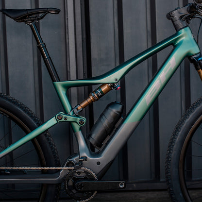 Bicicleta E-Bike BH Ilynx Race Carbon 7.7 2Exmag Gen2 - 540Wh