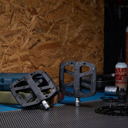 E-THIRTEEN PEDAL BASE MTB FLAT PLASTICO
